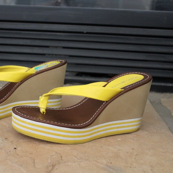 Tommy Hilfiger Heel Sandal - Picture 2 of 9